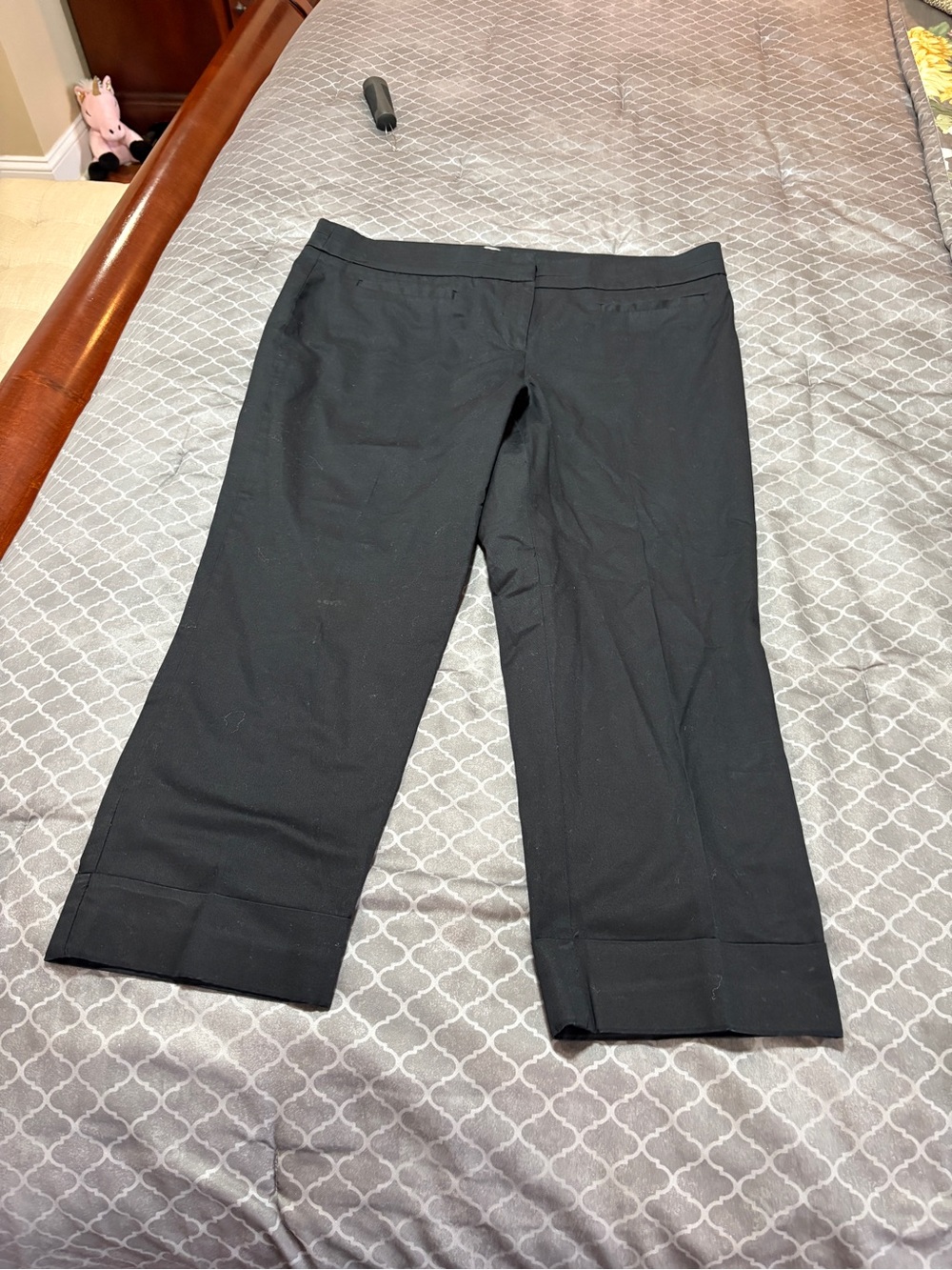 New York & Company Black Capris